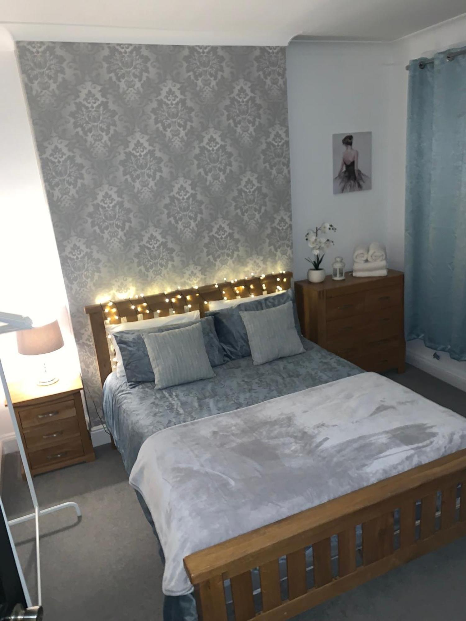 Stylish 91Sqm Victoria 2 Bedroom Apartment 브리스틀 외부 사진